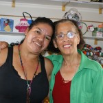 Maria Geralda (esquerda) e Zélia Costa, há 7 anos estreitam seus laços de amizade que iniciou a partir da Associação./ Imagem: Lucas Campos.